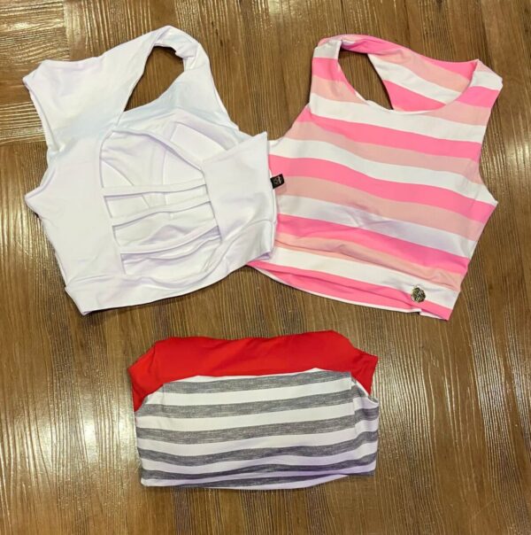 CROPPED LUXXO DETALHE COSTAS